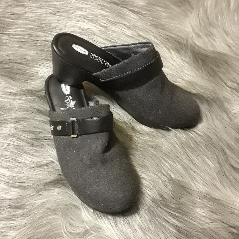 Felt/wool clogs